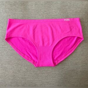 ❤️Pink Cool & Comfy Seamless Hipster ❤️